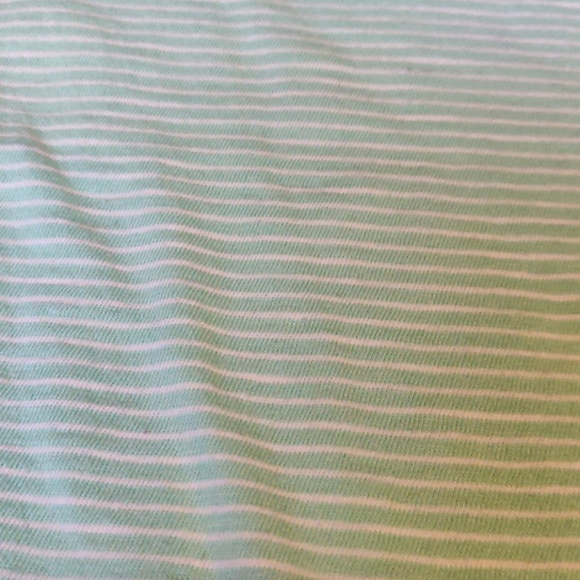 GUC Mint and white striped Old Navy vneck tshirt - Picture 3 of 5
